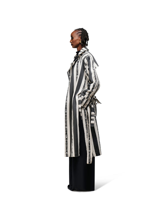 Black And White Upepo Trench