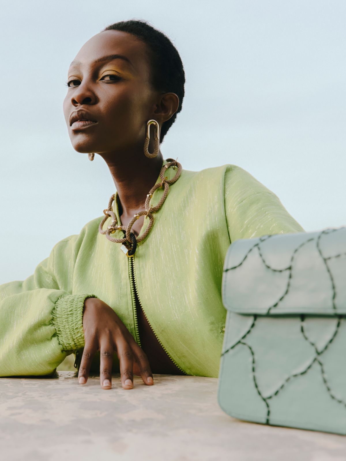 Beige Cantadora Earrings