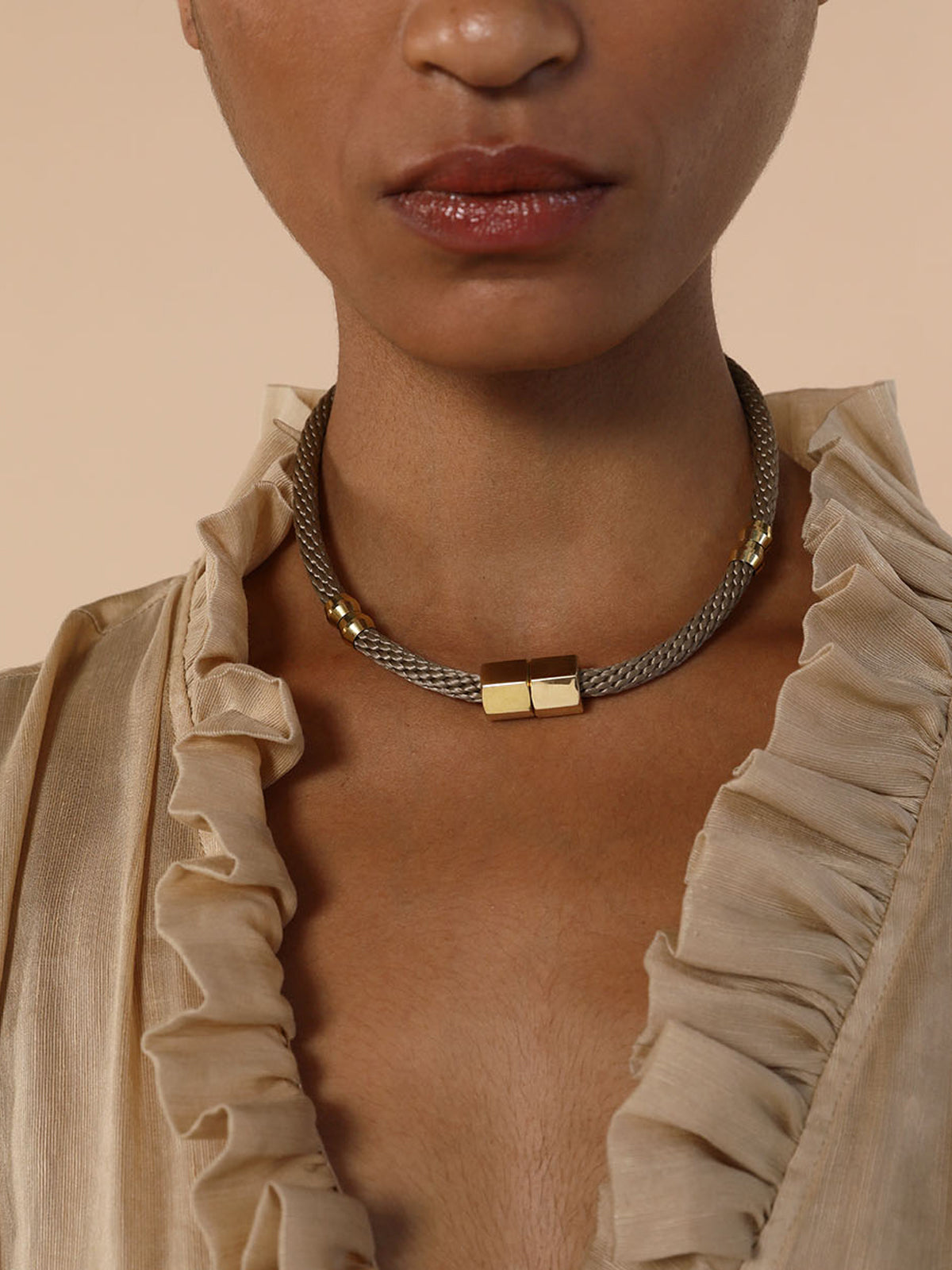 Beige Mer Choker